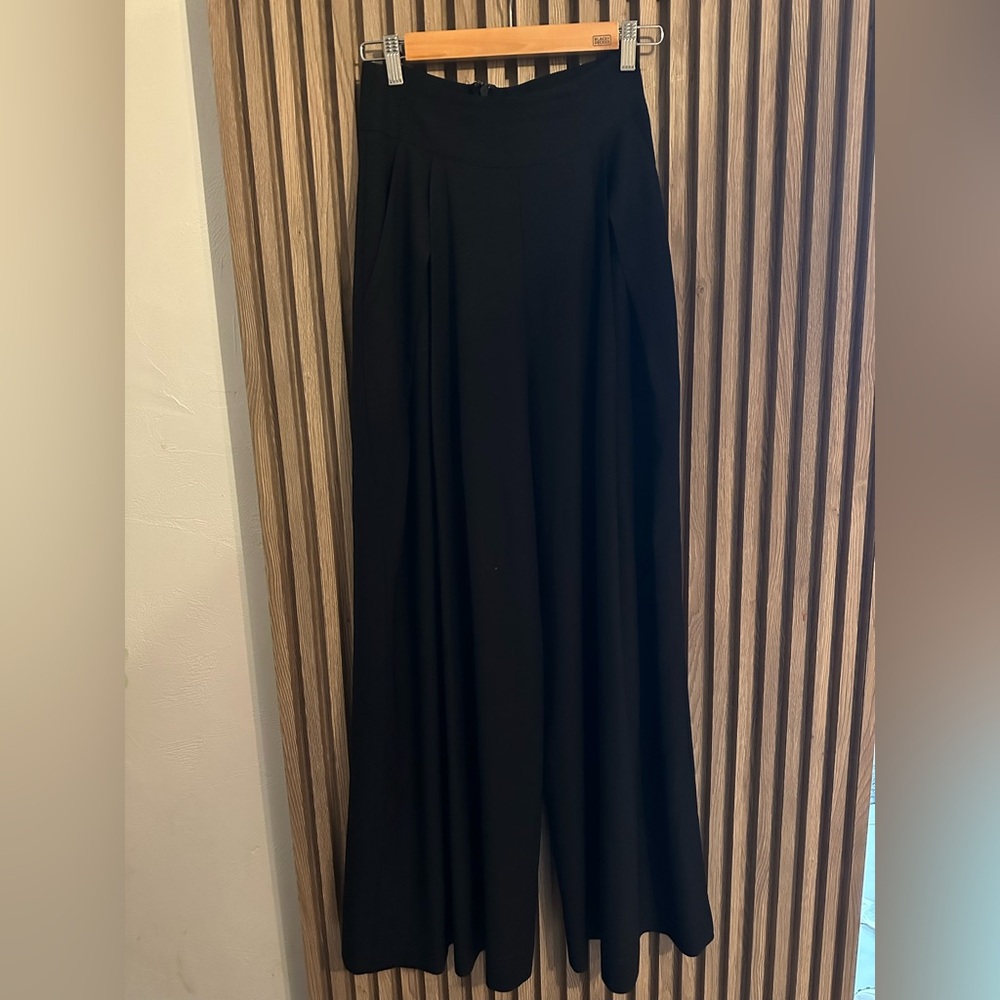 Elegant Black Wide-Leg Pants